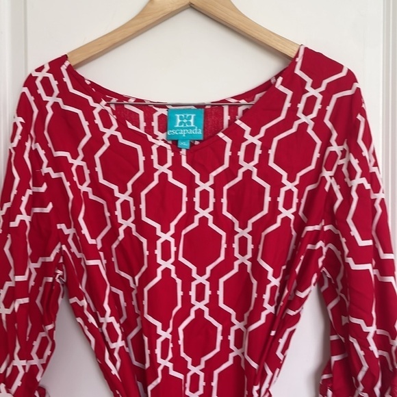 Escapada Women’s 3/4 Sleeves Patterned Swim Coverup Red /White XL - Picture 3 of 7